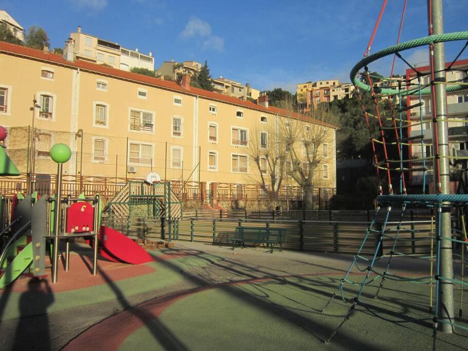 Cerbère Appart F3 A 150 M De La Plage Avec Parking Prive מראה חיצוני תמונה